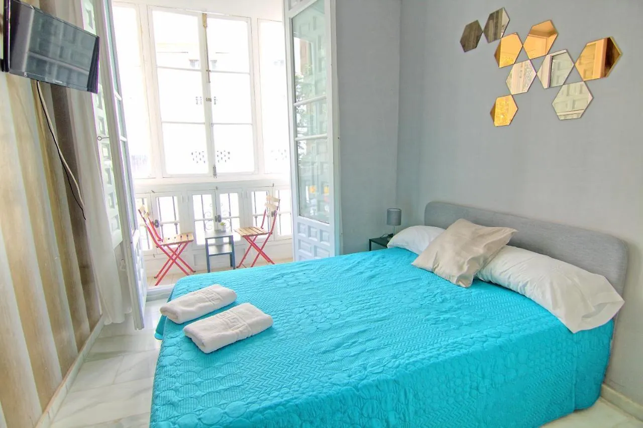 בית אירוח Low Cost Rooms Teatro ספרד
